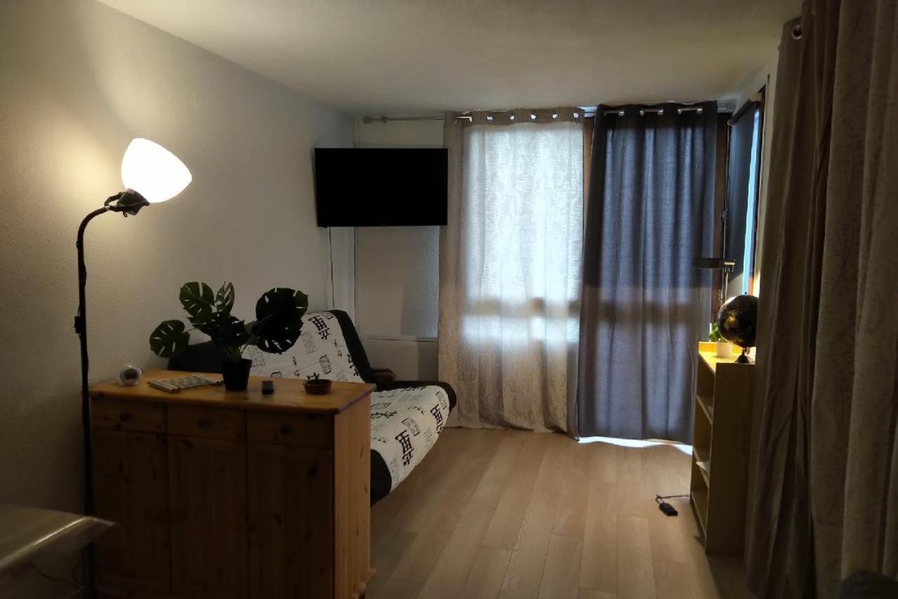 Appartement 604 Avec Vue Sur La Vallee De La Cerdagne Font-Romeu-Odeillo-Via ภายนอก รูปภาพ